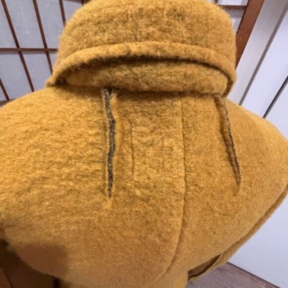 Fitted Sweater Blazer - Picture 5 of 9